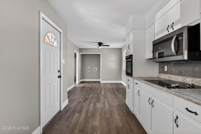 290 Cow Horn Road, Richlands, NC 28574