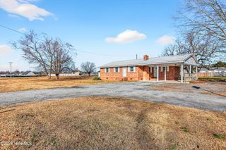 290 Cow Horn Road, Richlands, NC 28574