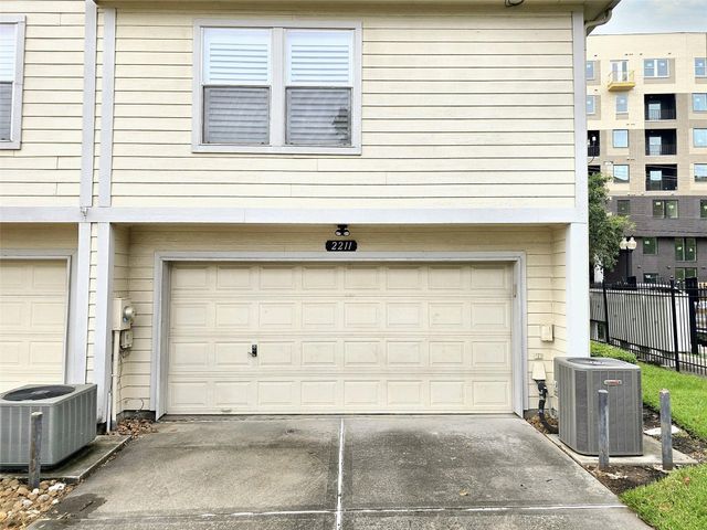 2211 Runnels Street, Houston, TX 77003