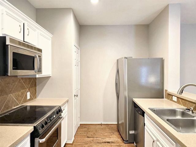 2211 Runnels Street, Houston, TX 77003