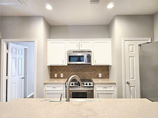 2211 Runnels Street, Houston, TX 77003