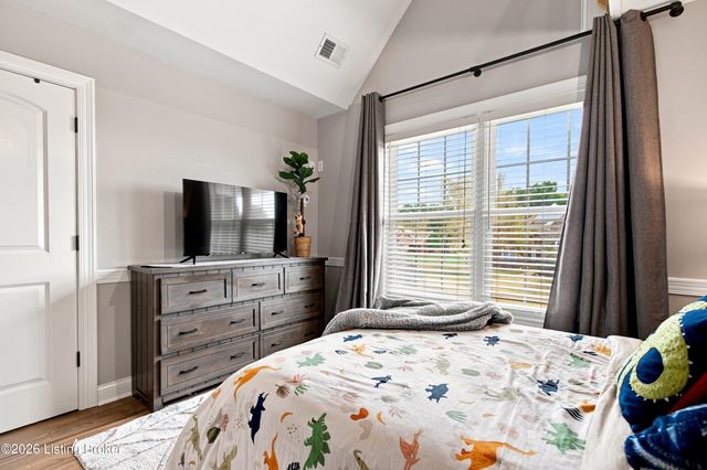 5500 Valley Park Dr, Louisville, KY 40299