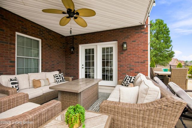5500 Valley Park Dr, Louisville, KY 40299