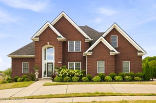 5500 Valley Park Dr, Louisville, KY 40299