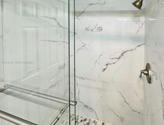 8670 Bridle Path Ct 111A, Davie, FL 33328