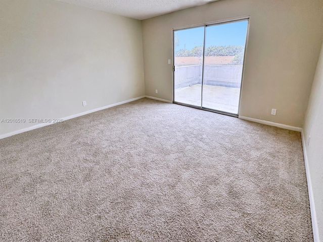 8670 Bridle Path Ct 111A, Davie, FL 33328