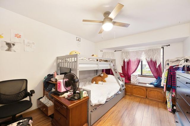 487 Twin River Way, Sacramento, CA 95831