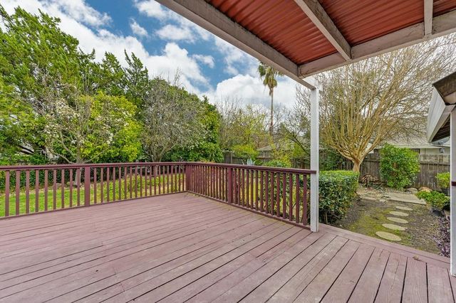 487 Twin River Way, Sacramento, CA 95831