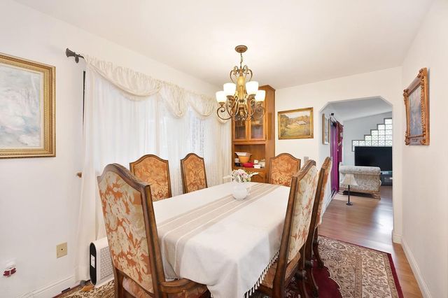 487 Twin River Way, Sacramento, CA 95831