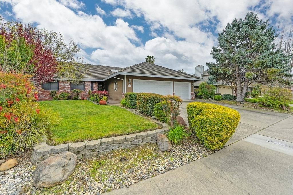 487 Twin River Way, Sacramento, CA 95831