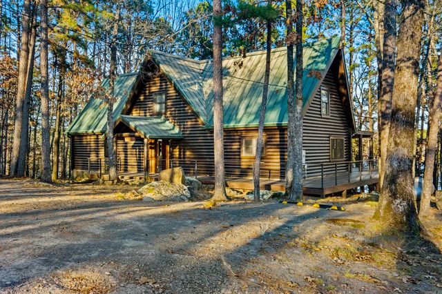 35 Sunshine Point, Greers Ferry, AR 72067