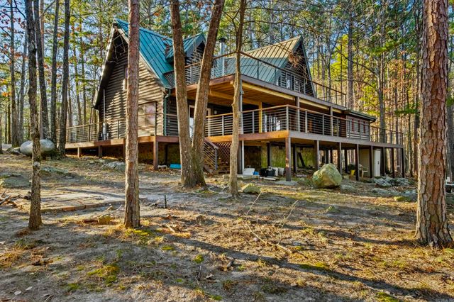 35 Sunshine Point, Greers Ferry, AR 72067