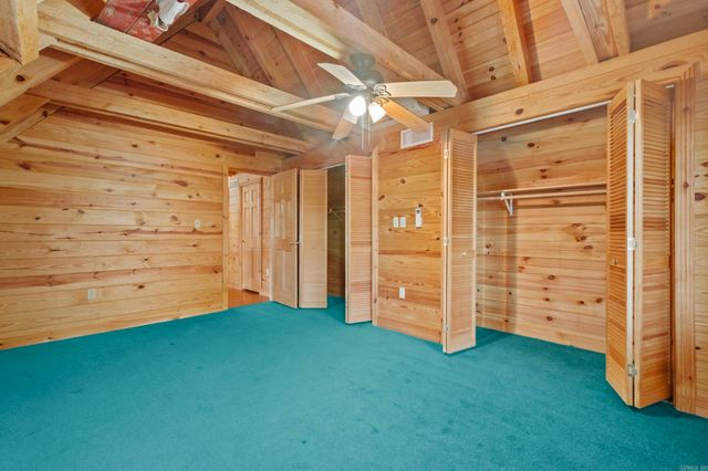 35 Sunshine Point, Greers Ferry, AR 72067