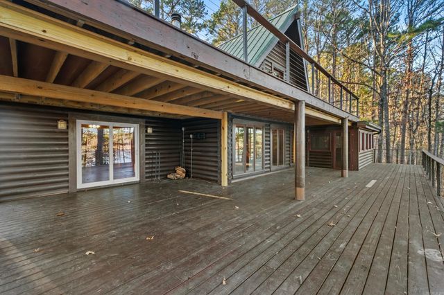 35 Sunshine Point, Greers Ferry, AR 72067