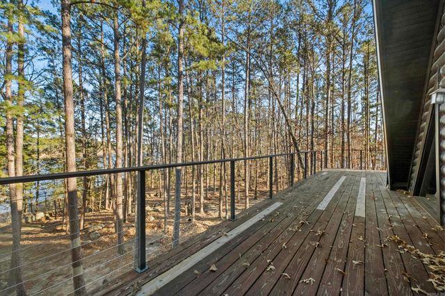 35 Sunshine Point, Greers Ferry, AR 72067