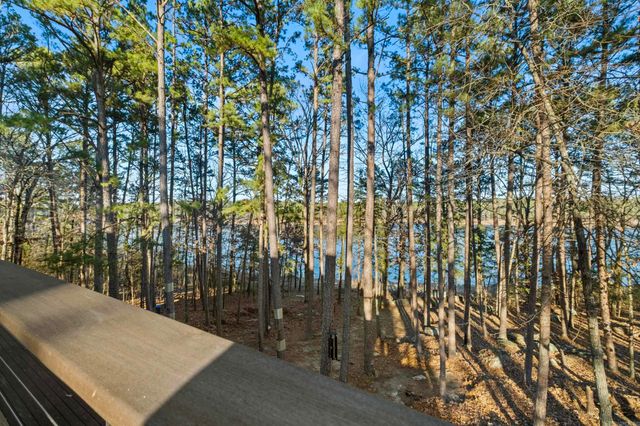 35 Sunshine Point, Greers Ferry, AR 72067