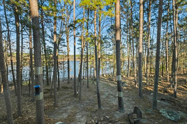 35 Sunshine Point, Greers Ferry, AR 72067