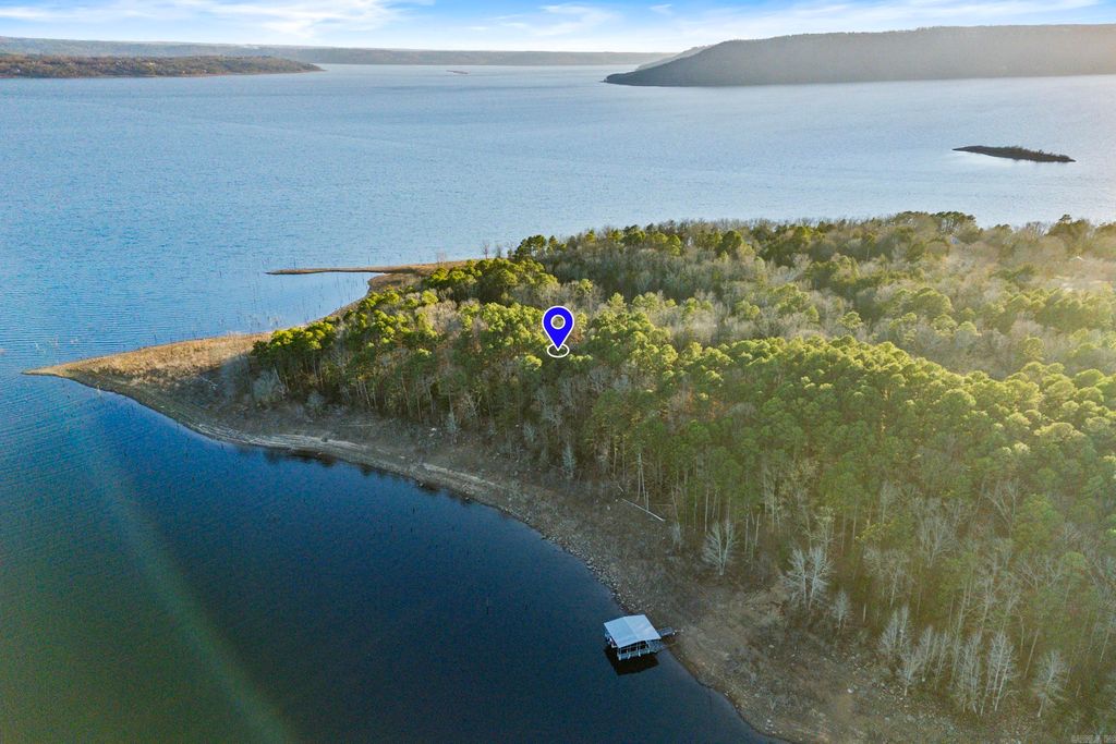 35 Sunshine Point, Greers Ferry, AR 72067