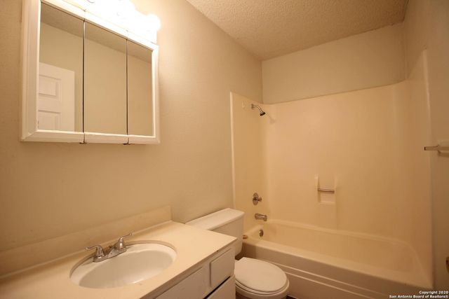 9415 Gold Hill, San Antonio, TX 78245