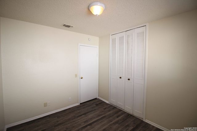 9415 Gold Hill, San Antonio, TX 78245