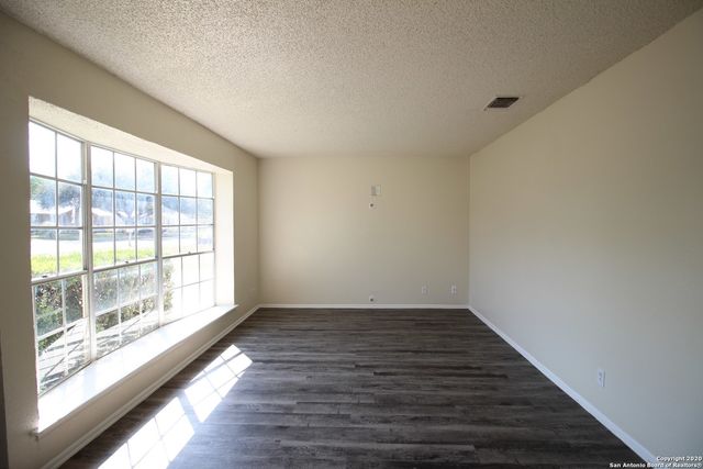 9415 Gold Hill, San Antonio, TX 78245