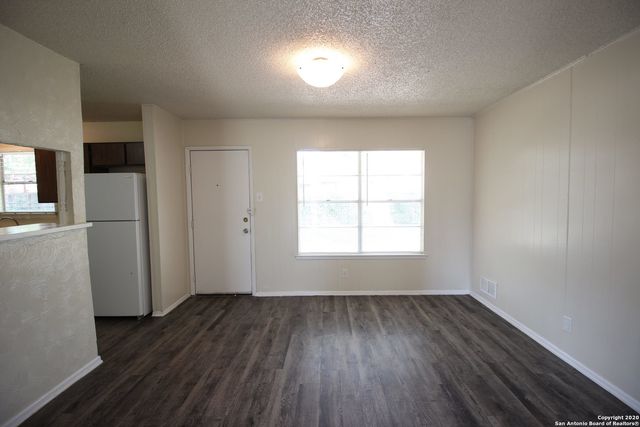 9415 Gold Hill, San Antonio, TX 78245