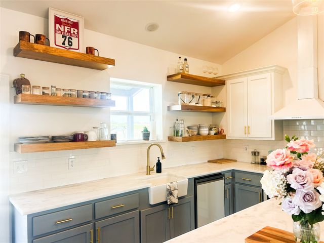 925 Clear Spring Road, Stephenville, TX 76401