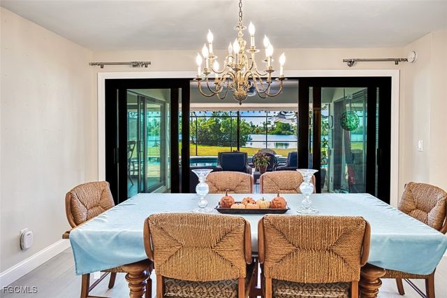 7275 Lake DR, Fort Myers, FL 33908