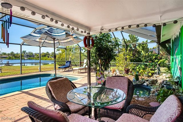 7275 Lake DR, Fort Myers, FL 33908