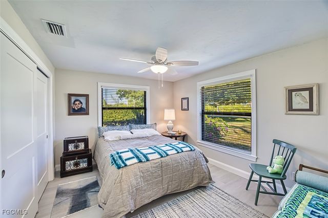 7275 Lake DR, Fort Myers, FL 33908