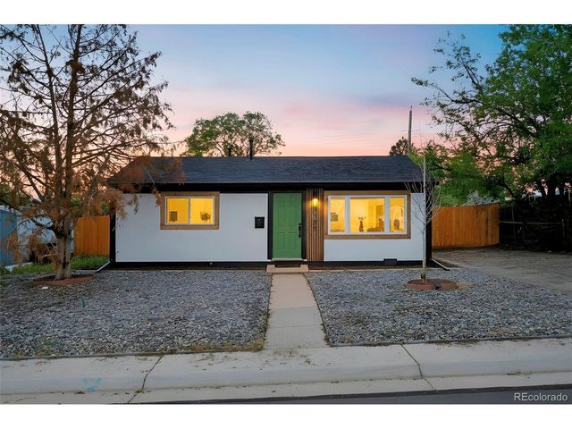 3980 S Hazel Ct, Englewood, CO 80110