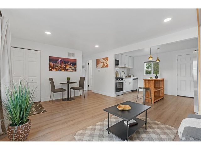 3980 S Hazel Ct, Englewood, CO 80110