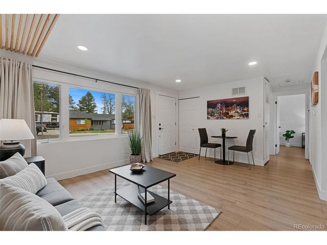 3980 S Hazel Ct, Englewood, CO 80110