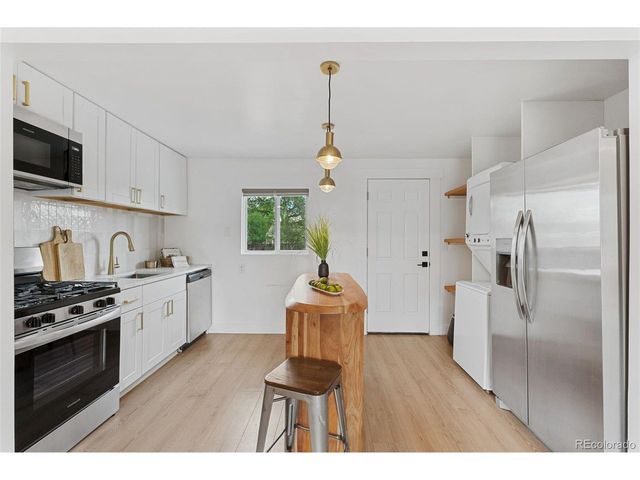 3980 S Hazel Ct, Englewood, CO 80110