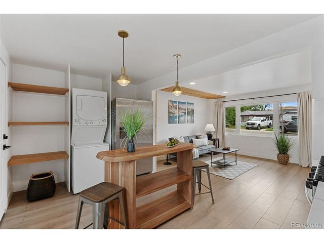 3980 S Hazel Ct, Englewood, CO 80110