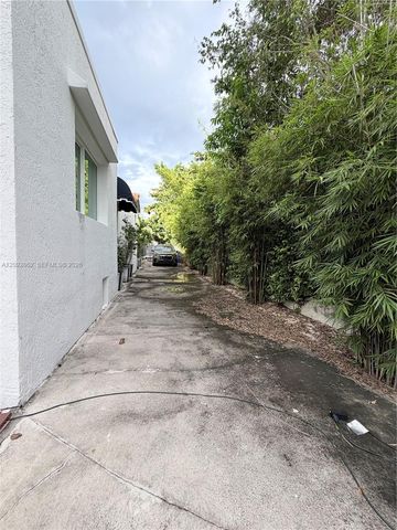 360 SW 20th Road, Miami, FL 33129