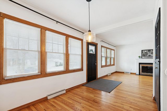 2317 Washington Lane, Davenport, IA 52804