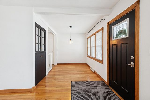 2317 Washington Lane, Davenport, IA 52804