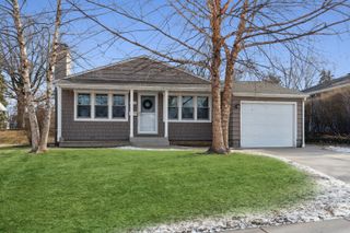 2317 Washington Lane, Davenport, IA 52804