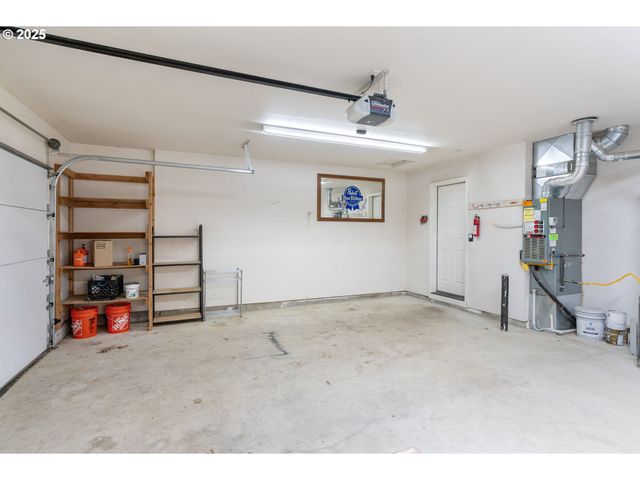 3 SHADY OAK Ln, North Bonneville, WA 98639