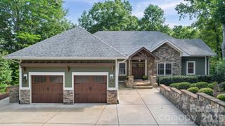 3033 Dodsworth Drive, Cramerton, NC 28032