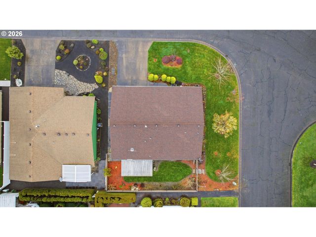 1967 ASTOR Way, Woodburn, OR 97071