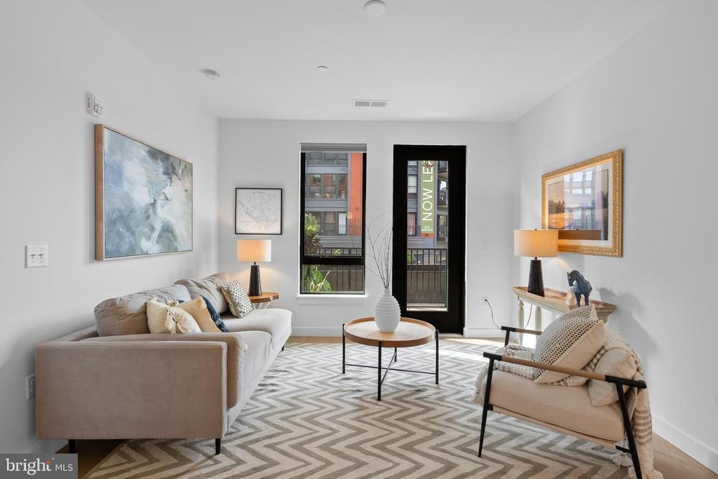 Image 11 of property listing at 7175 12TH ST NW #214, Washington, DC 20012