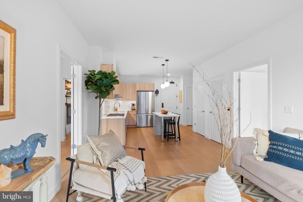 Image 13 of property listing at 7175 12TH ST NW #214, Washington, DC 20012