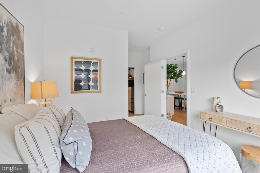 Image 17 of property listing at 7175 12TH ST NW #214, Washington, DC 20012