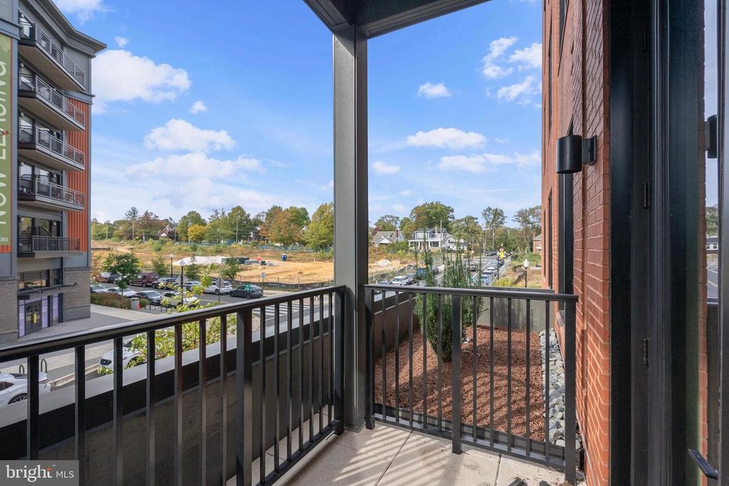 Image 28 of property listing at 7175 12TH ST NW #214, Washington, DC 20012