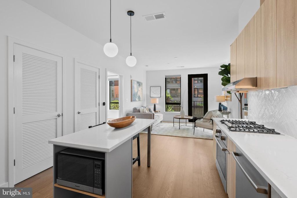 Image 5 of property listing at 7175 12TH ST NW #214, Washington, DC 20012