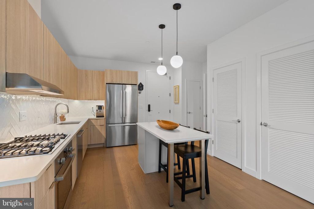 Image 8 of property listing at 7175 12TH ST NW #214, Washington, DC 20012