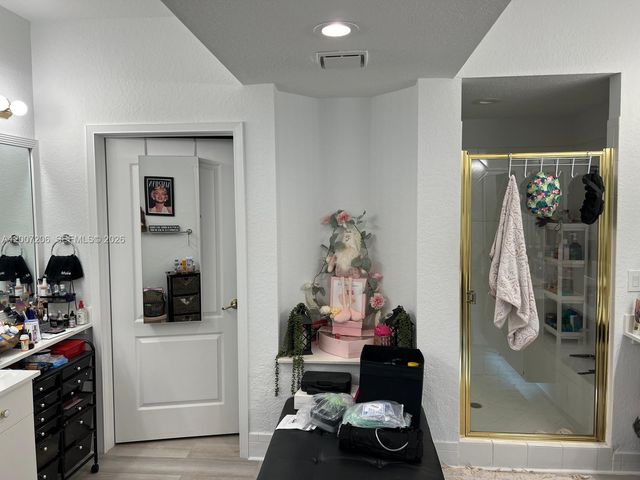 10720 NW 66th St 206, Doral, FL 33178