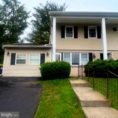 1498 VILLAGE WAY, Lansdale, PA 19446